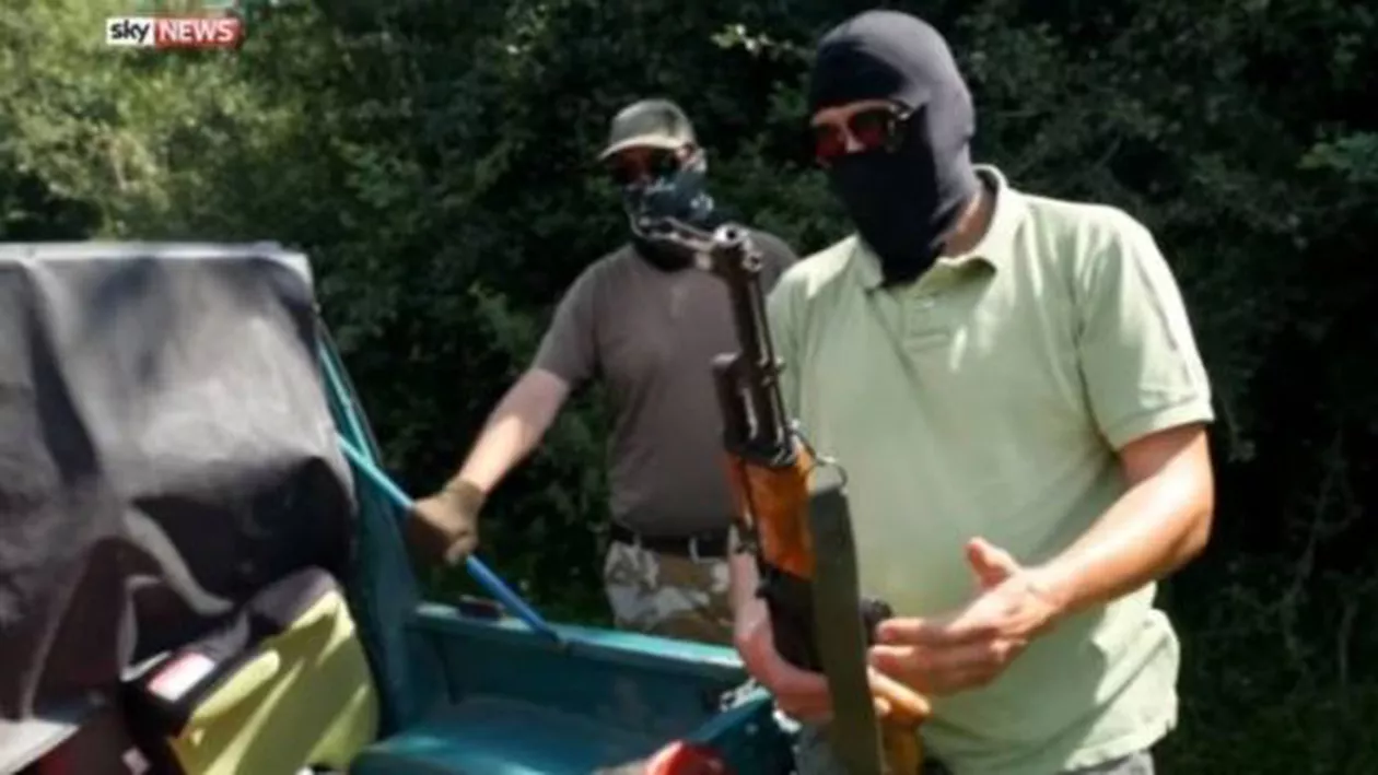 Cei trei români care au apărut în reportajul Sky News vor fi plasați sub control judiciar pentru 60 de zile