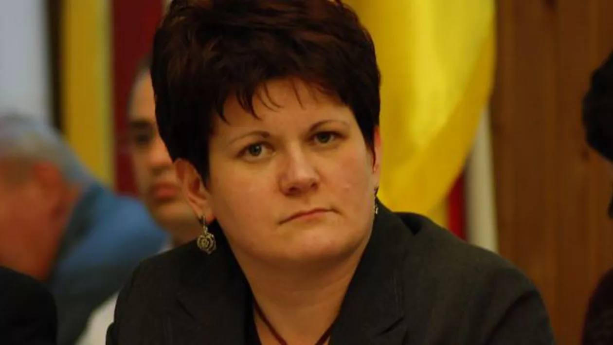 Viceprimarul din Cluj-Napoca, sub control judiciar: Anna Horvath, acuzată că și-a folosit influența pentru urgentarea avizării unui proiect imobiliar. În schimb, aceasta ar fi pretins abonamente la două festivaluri de muzică