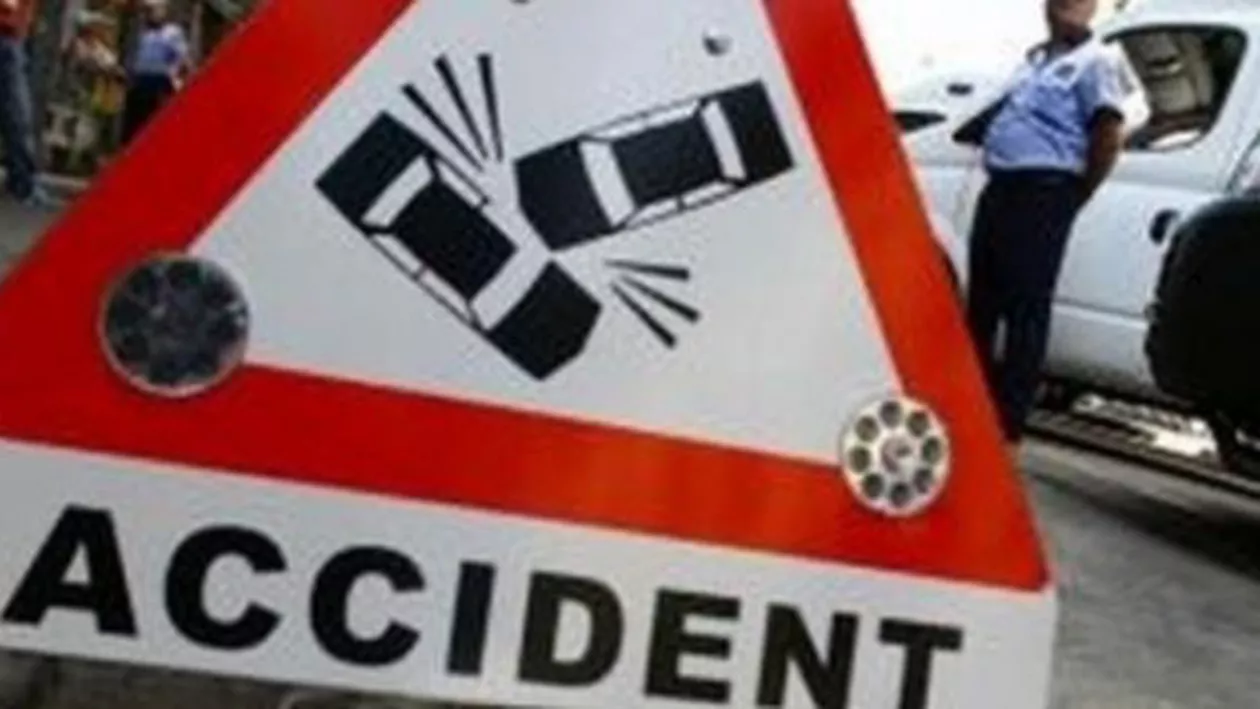 Nouă persoane au fost rănite într-un accident rutier produs pe DN 7, în apropiere de Orăștie (VIDEO)