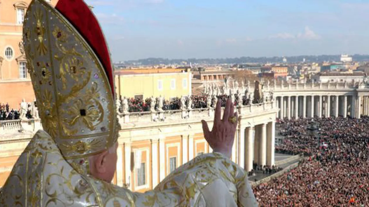 Biserica Catolică interzice împrăștierea cenușii celor răposați sau păstrarea ei în casă