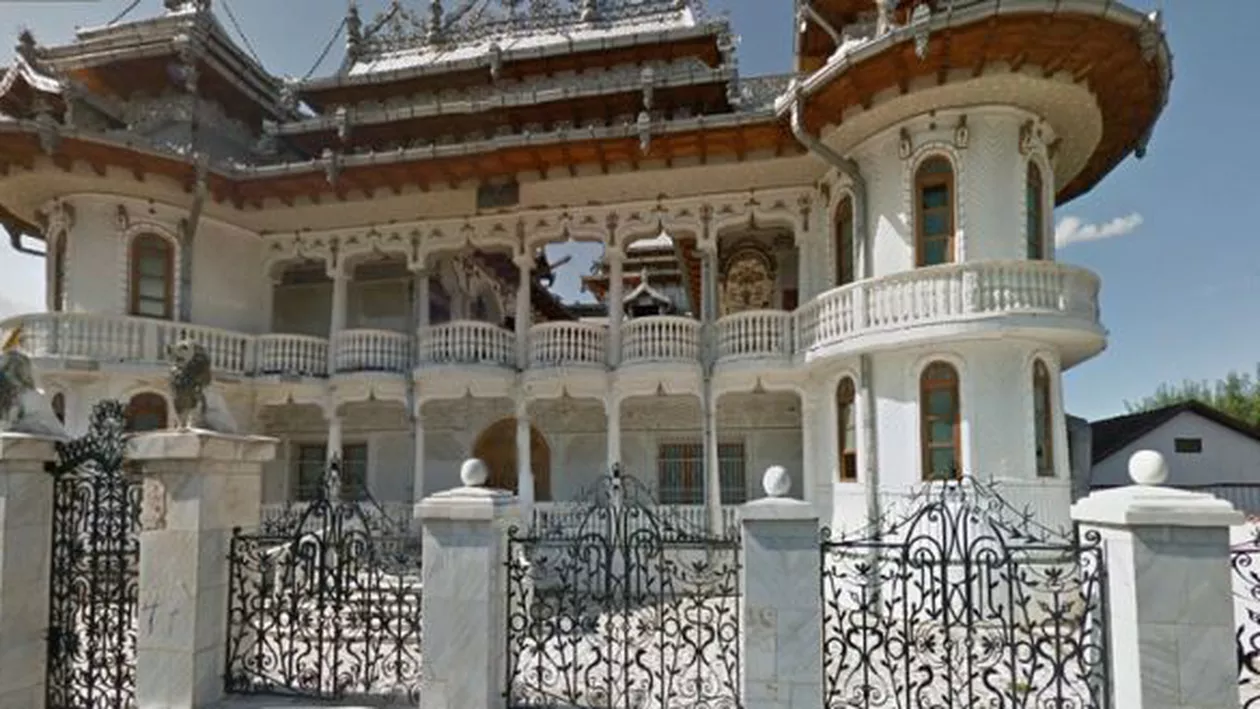 Palat țigănesc, scos la licitație de FISC: Datoriile bulibașei la stat sunt exorbitante (FOTO)