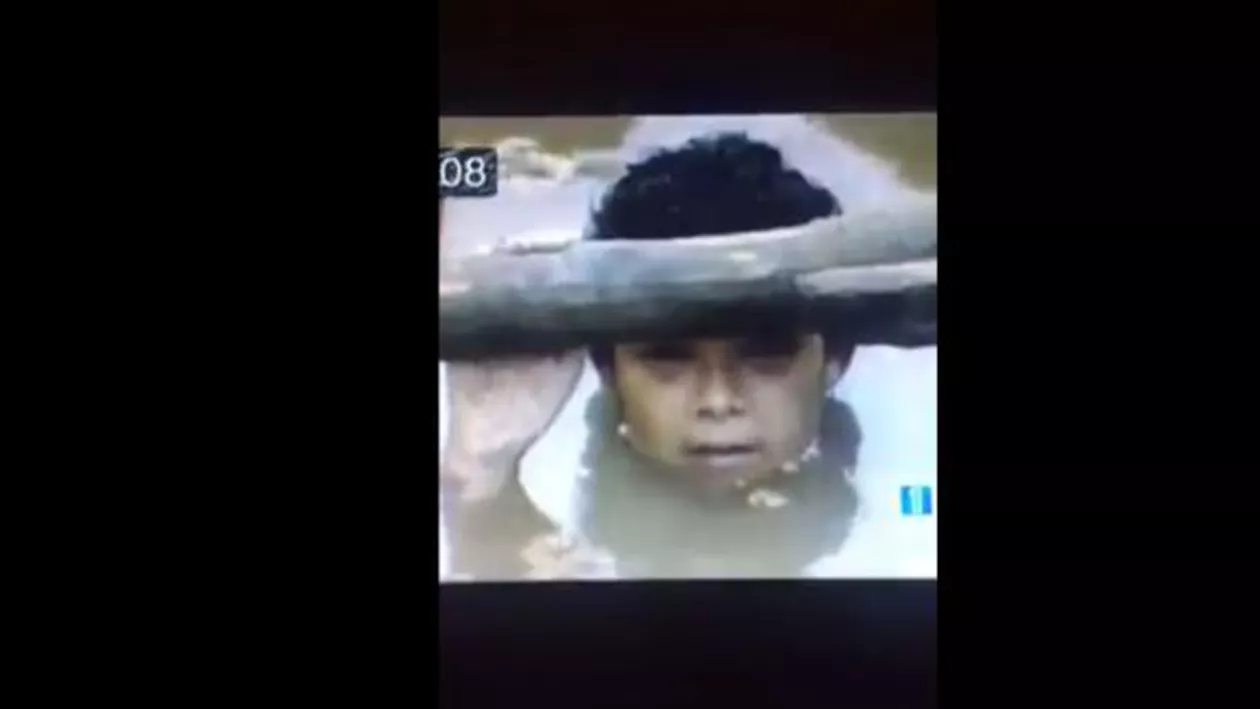 Dan Negru: „Cel mai umilitor gest făcut de televiziuni”. IMAGINI TERIFIANTE! Moartea unei fetițe, TRANSMISĂ ÎN DIRECT în urmă cu câțiva ani! Acum, televiziunilor italiene li s-a cerut sa nu exploateze emoțional cutremurul (VIDEO)