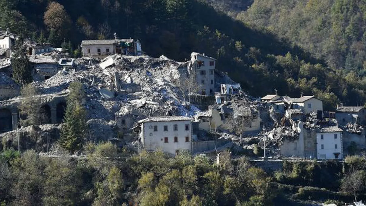 Școlile din Roma sunt închise luni pentru a se verifica pagubele suferite în urma cutremurului