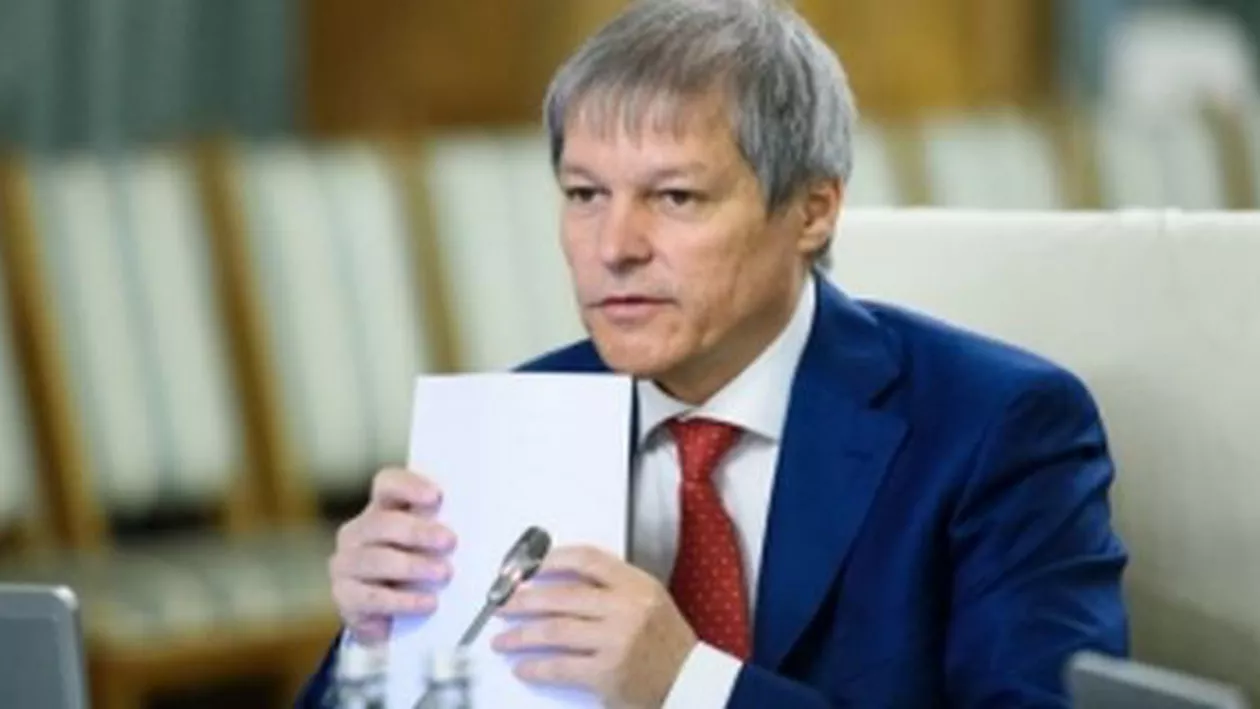 Premierul Cioloș a explicat de ce poartă numele Julien: În perioada sarcinii, mama a citit ”Roşu şi negru” şi a marcat-o personajul Julien Sorel 