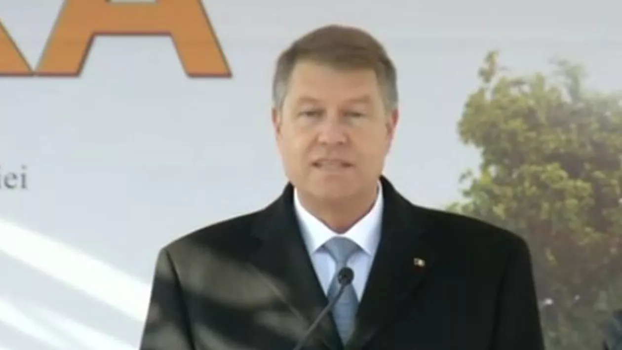 Klaus Iohannis a deschis târgul agricol Indagra: La eveniment, președintele a "botezat" un miel (VIDEO)