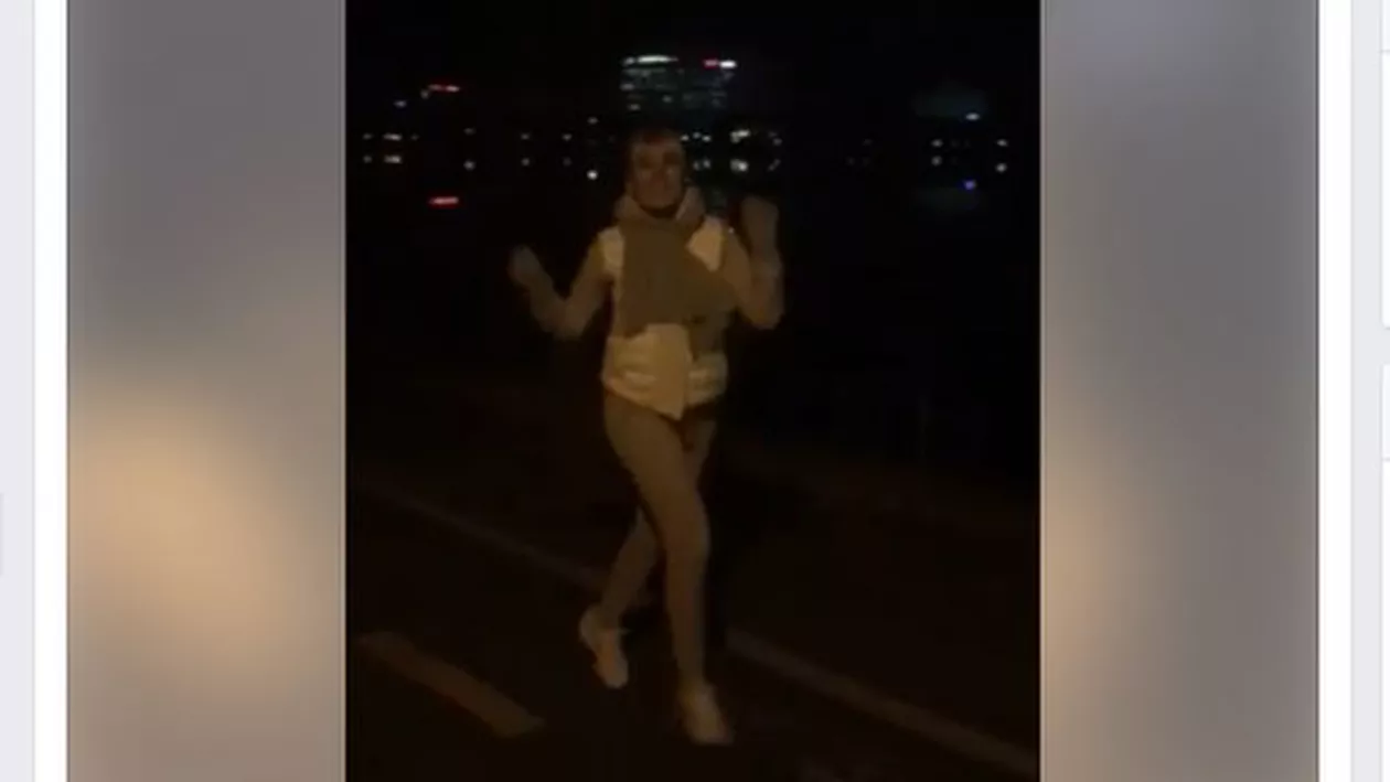 "Nu suntem în Central Park. Acolo nu este Trump Tower. Suntem în Herăstrău". Elena Udrea a ieșit la ALERGAT, noaptea, prin parc (VIDEO)