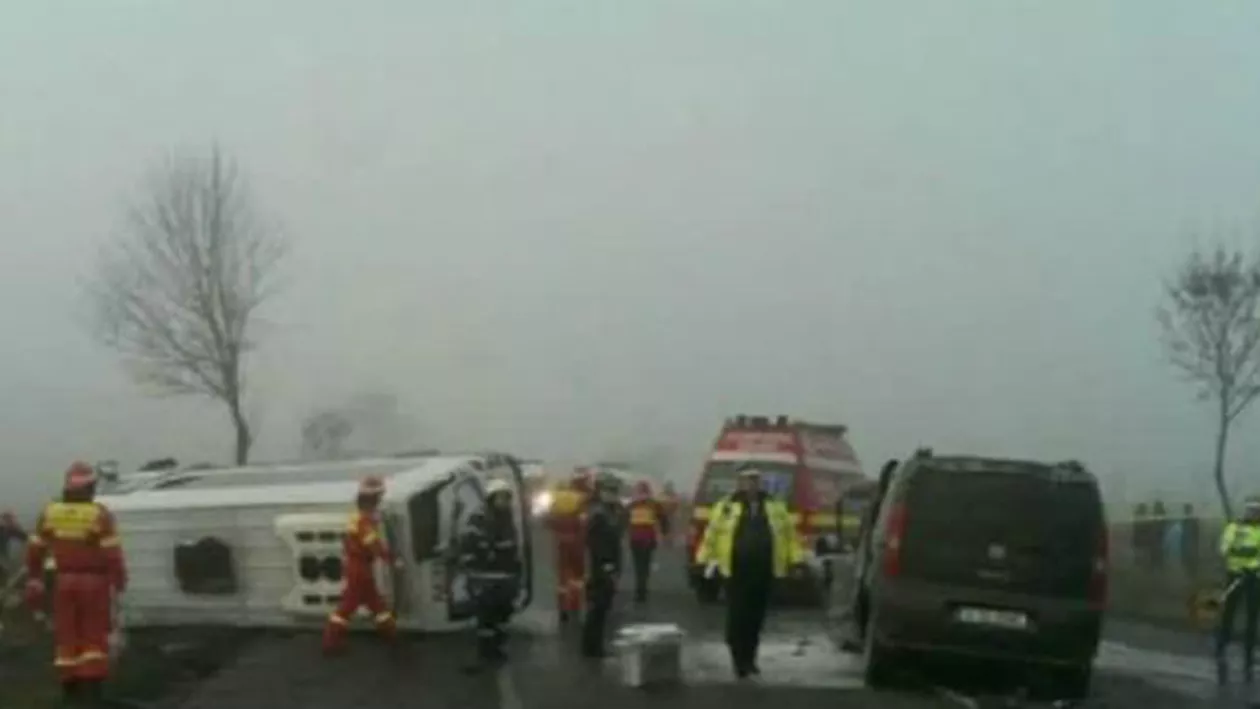 Tragedie pe DN2: Trei oameni au murit și alți 14 au fost răniți în urma unui grav accident în apropierea localității Șindrilița