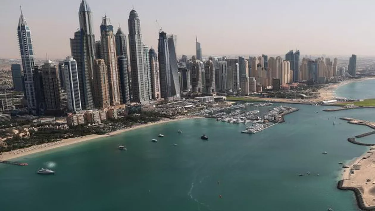 O organizație britanică anunță turistele din Dubai să nu raporteze la poliție violuri sau agresiuni sexuale: "Ne contactează oameni care întreabă dacă să raporteze astfel de infracțiuni. În niciun caz!"