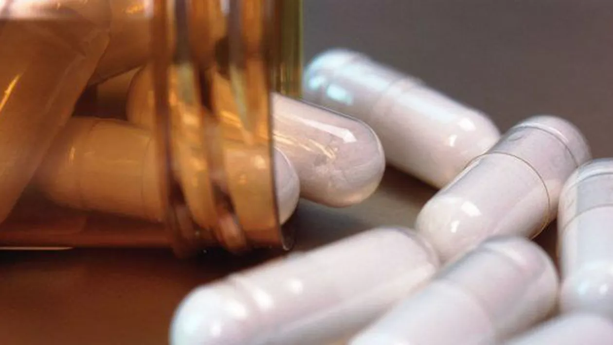 Mii de bătrâni grav bolnavi, înșelați de o importantă companie farmaceutică: Oamenii au fost daţi în judecată şi apoi executaţi silit (VIDEO)