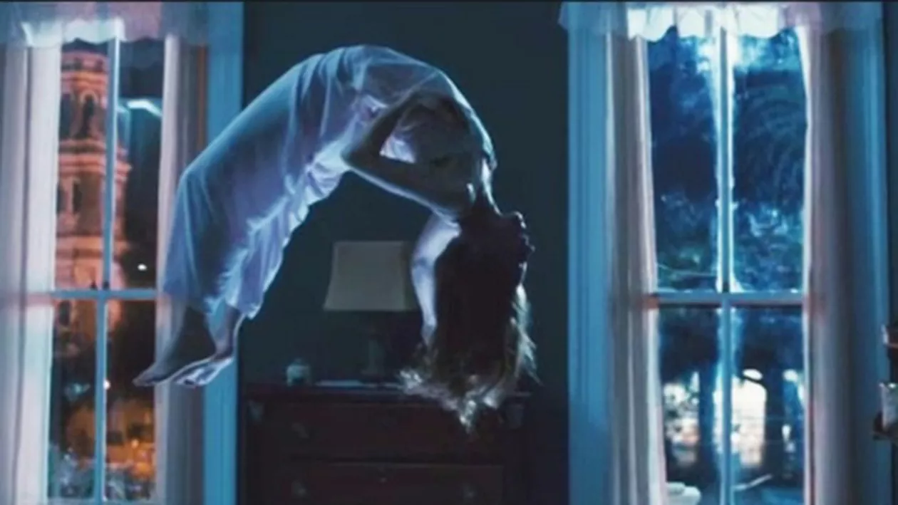 Imagini ȘOCANTE: O tânără din Mexic s-a filmat în timp ce ar fi fost posedată de un demon (VIDEO)