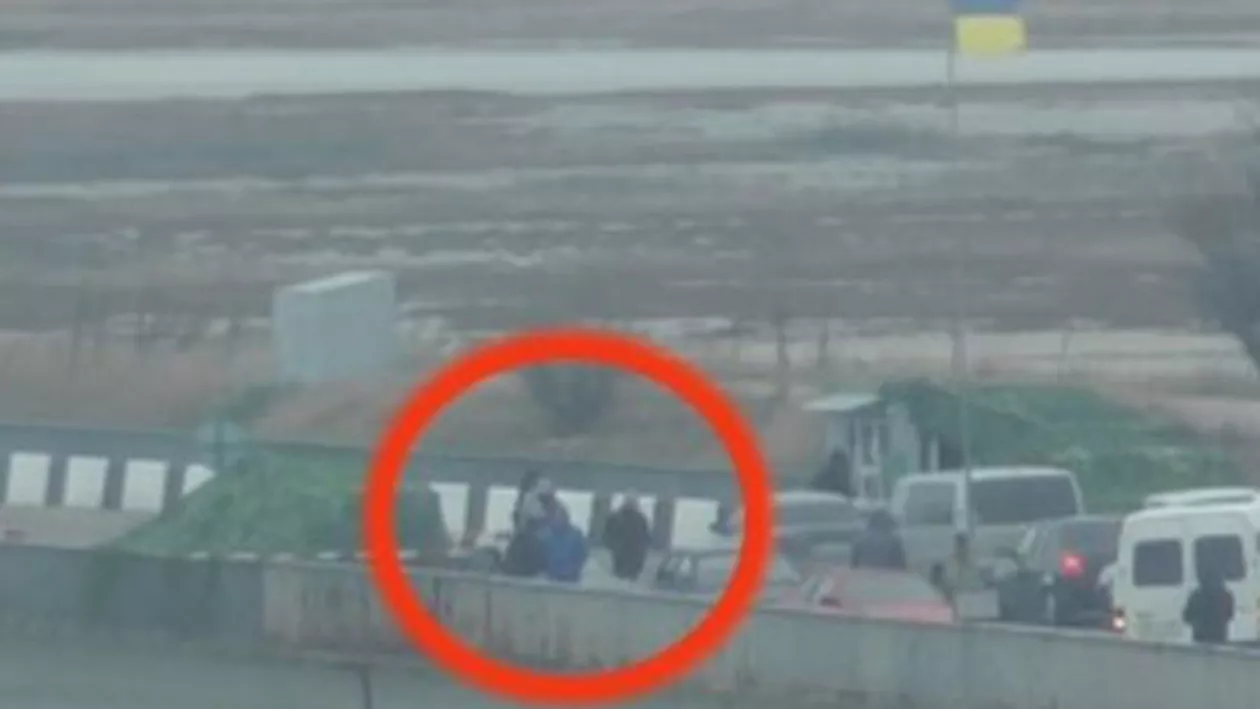 Ucraina: Doi militari acuzaţi că ar fi dezertori au fost arestaţi de Serviciul de Securitate pentru acte de înaltă trădare (VIDEO)