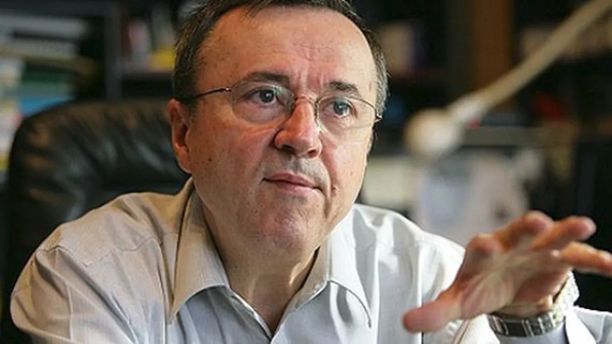 Ion Cristoiu: Comuniștii chinezi au ciopârțit cartea lui Klaus Iohannis pentru a-l castra de orice referire critică la comunism