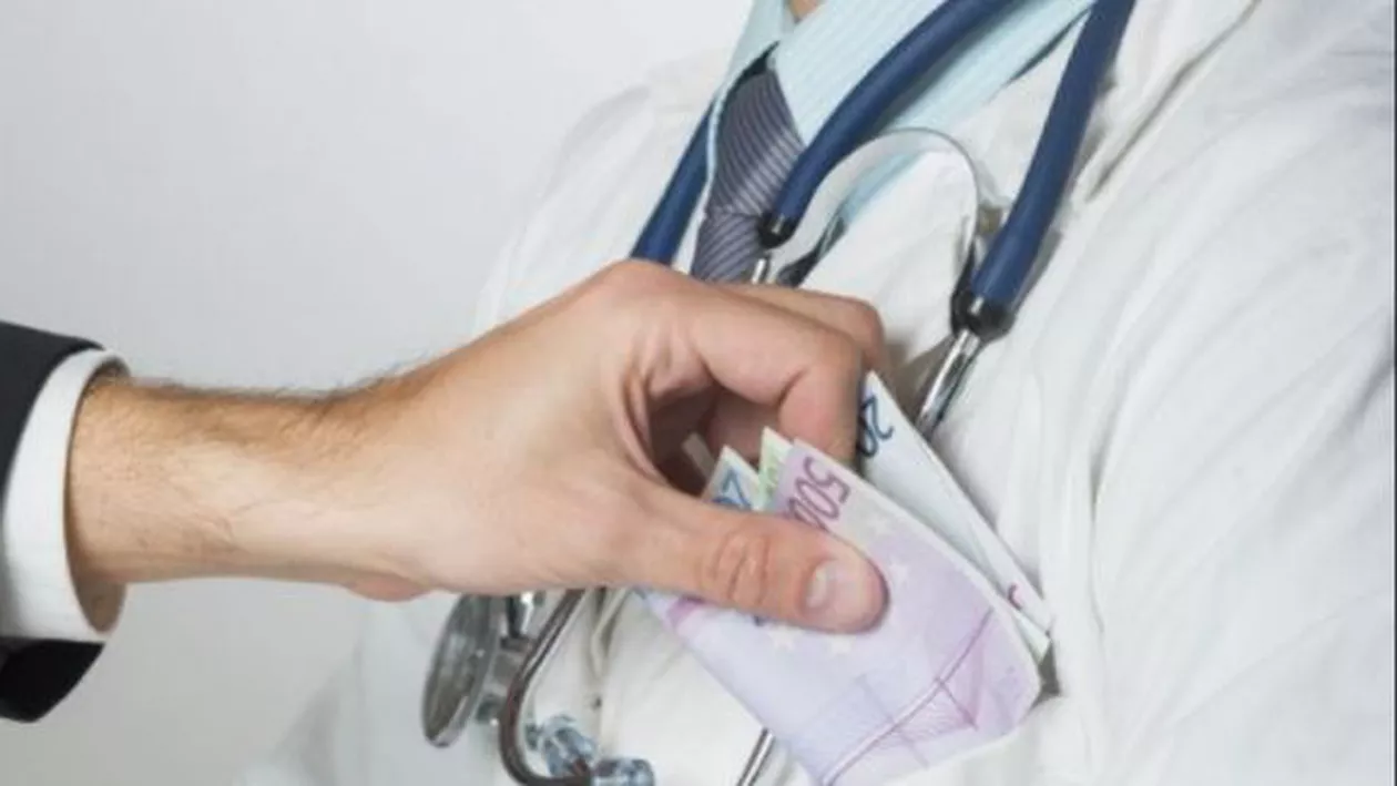 UN NOU CAZ DE CORUPŢIE: Medic prins în flagrant la Spitalul Sfântul Ioan din Capitală!
