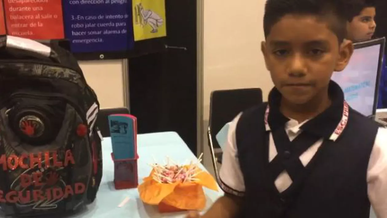 CEA MAI TRISTĂ INVENȚIE: Un băiețel a creat un GHIOZDAN ANTIGLONȚ care să-i protejeze pe elevii aflați în pericol (VIDEO)