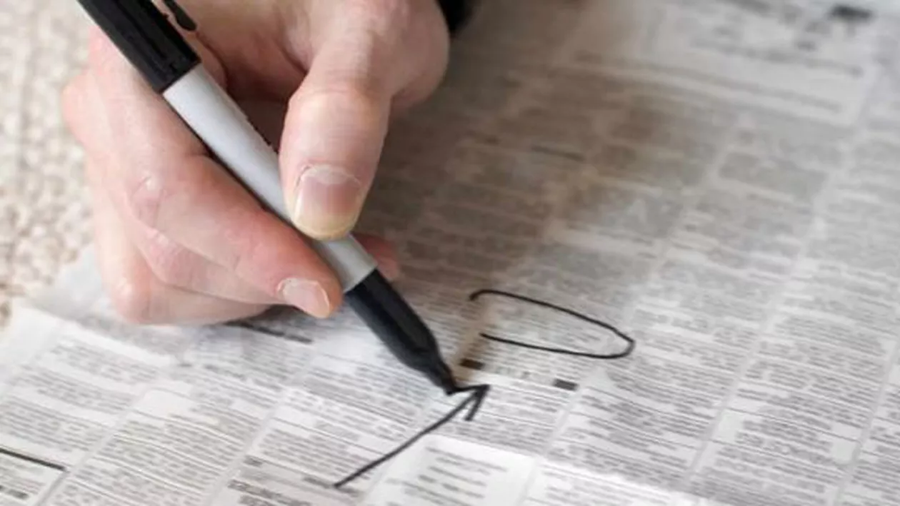 ANUNȚ tragicomic la Mica Publicitate: Un român CAUTĂ BĂTĂUȘI care să îl scape de un chiriaș 