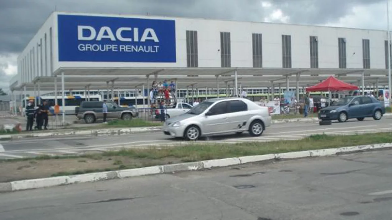 Conducerea Dacia reacționează după protestul spontan al angajaților: Manifestația a fost incorectă și a generat pierderi de producție