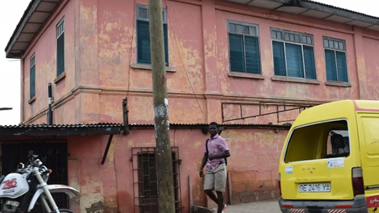 Ambasadă americană falsă, descoperită de autorități în Ghana. Instituția a funcționat timp de mai bine de un deceniu