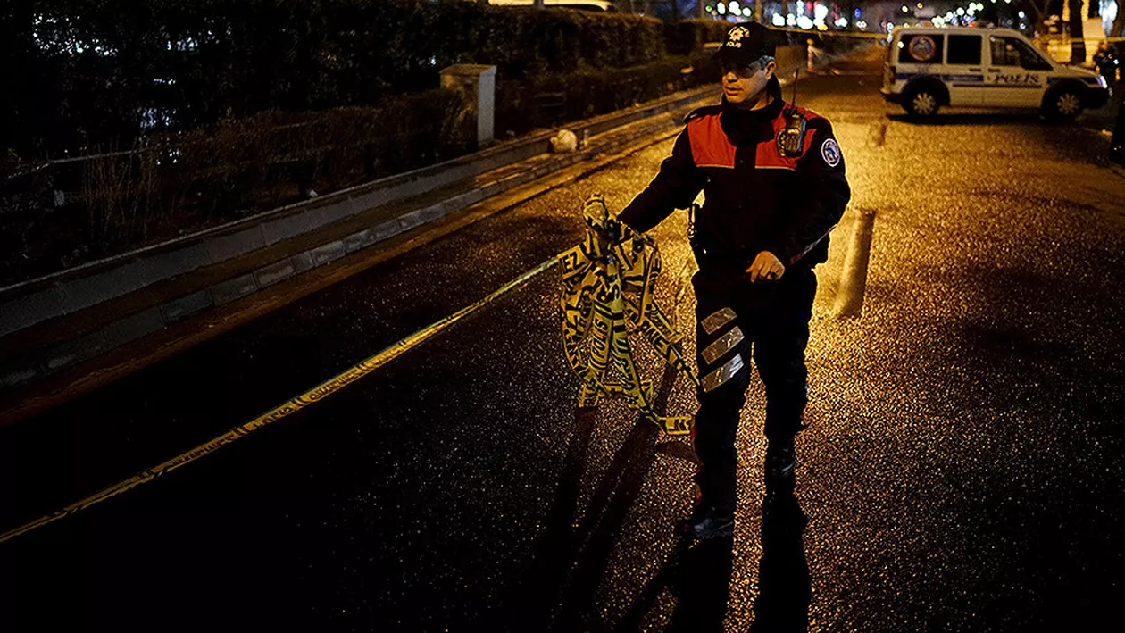 Turcia: Zeci de răniţi după mai multe EXPLOZII lângă stadionul Beșiktaș, din Istanbul  (FOTO)