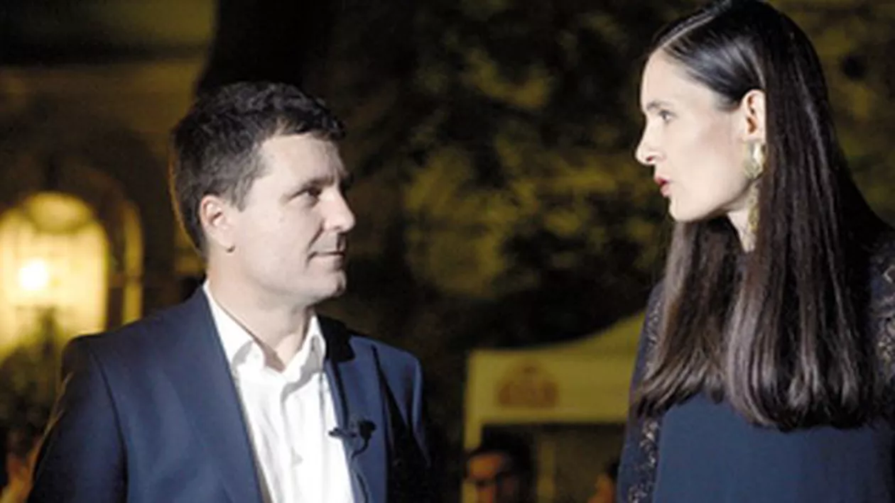 SCANDAL în USR! Grupuri de interese, bani grei, abuzuri, legături cu Soroș. Motivele RĂZBOIULUI declanșat de franțuzoaica Clotilde Armand