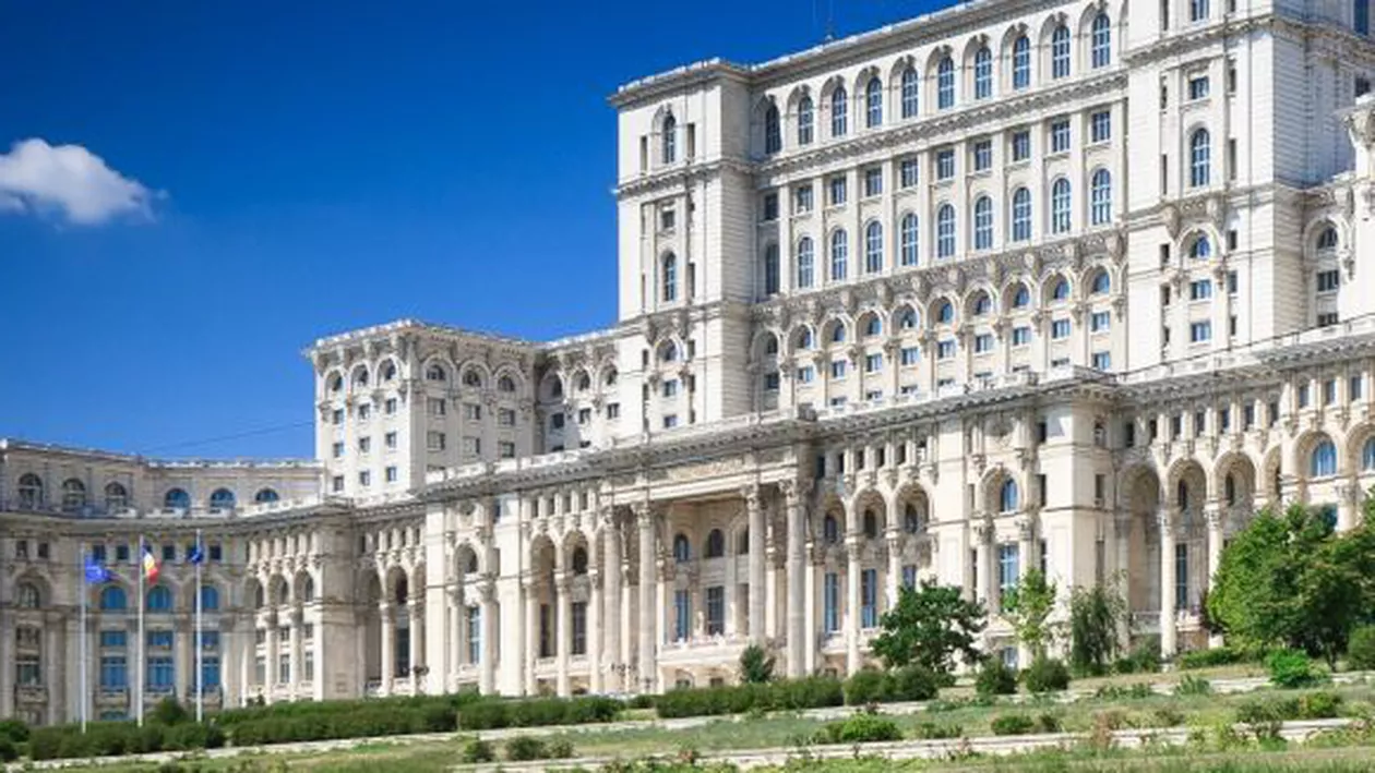 Noul Parlament se întruneşte marţi. Leon Dănăilă (83 ani) şi Miron Ignat (75 ani) sunt preşedinţii temporari ai celor două Camere