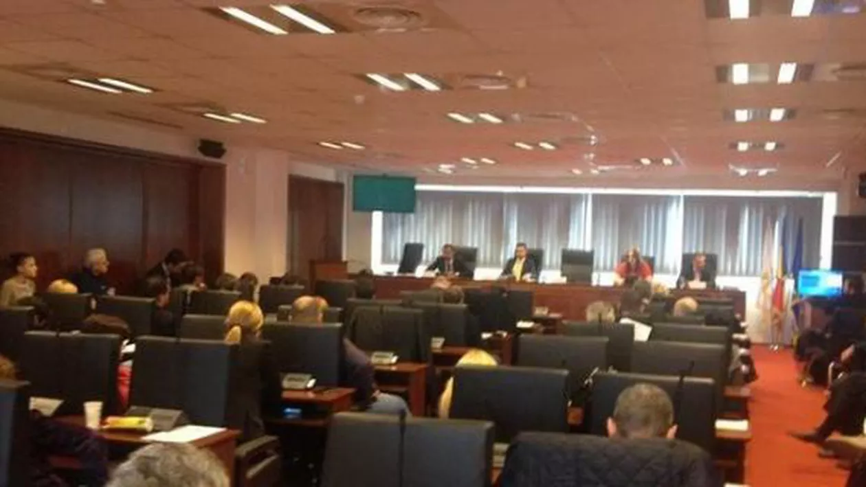 Au rezolvat TOATE problemele, așa că acum se PREMIAZĂ! CONSILIERII GENERALI și-au dat bilete GRATUITE la toate activitățile organizate pe Arena Națională