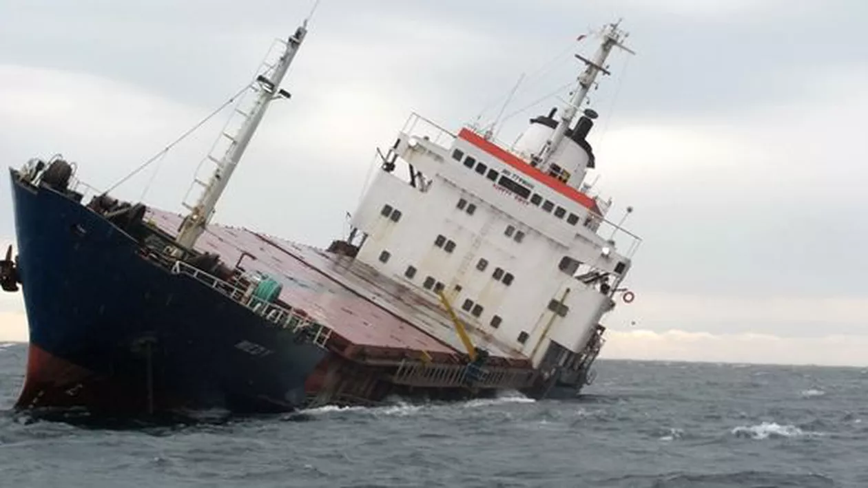 Operațiune DRAMATICĂ de salvare pe Marea Neagră! O navă, în PERICOL de a se SCUFUNDA! A rămas fără COMBUSTIBIL