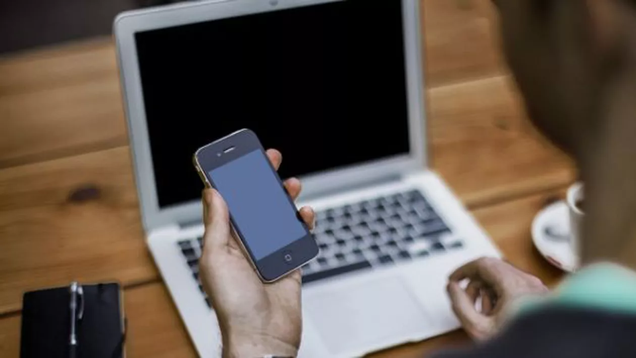 A intrat în vigoare LEGEA DREPTULUI LA DECONECTARE! Nu mai ești OBLIGAT să răspunzi la e-mailurile DE MUNCĂ, în timpul liber!