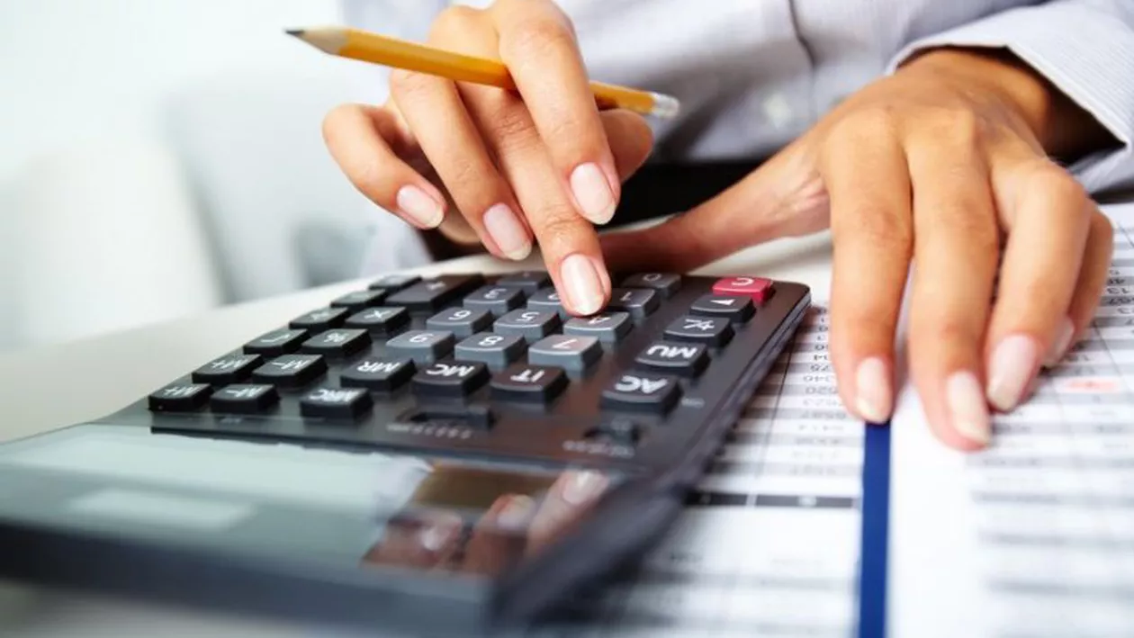 PSD promite creșteri salariale de 50% pentru bugetari, însă le dă cu VIRGULĂ. De unde va tăia noul GUVERN pentru a compensa diferența