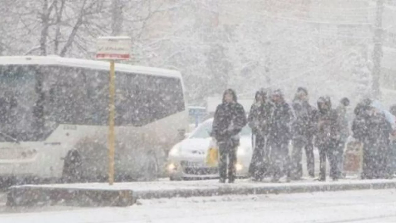 REVIN NINSORILE: În noaptea de luni spre marți, va ninge în sud, sud-est, inclusiv în București