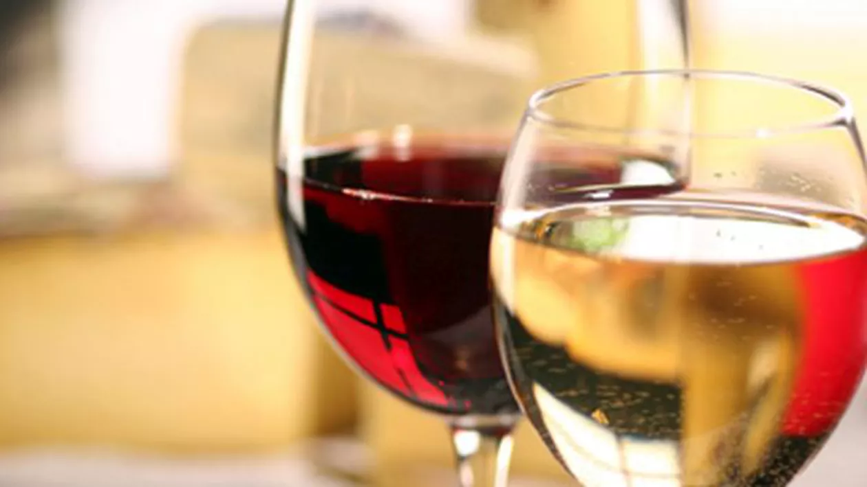 PERCHEZIȚII în orașul Panciu: S-au descoperit aproape 80.000 de litri de vin care nu corespundea normelor de fabricație