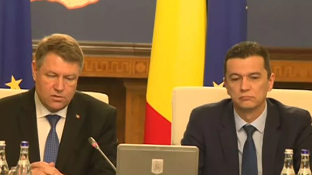 Klaus Iohannis prezidează ședința săptămânala de guvern: Ce a pus Sorin Grindeanu pe ordinea de zi a acesteia. Președintele a mulțumit miniștrilor pentru activitate (VIDEO)