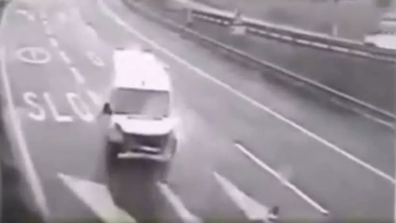 Toți erau ȘOCAȚI că a făcut ACCIDENT, dar ce a urmat după e de RÂSUL LUMII!! (VIDEO)