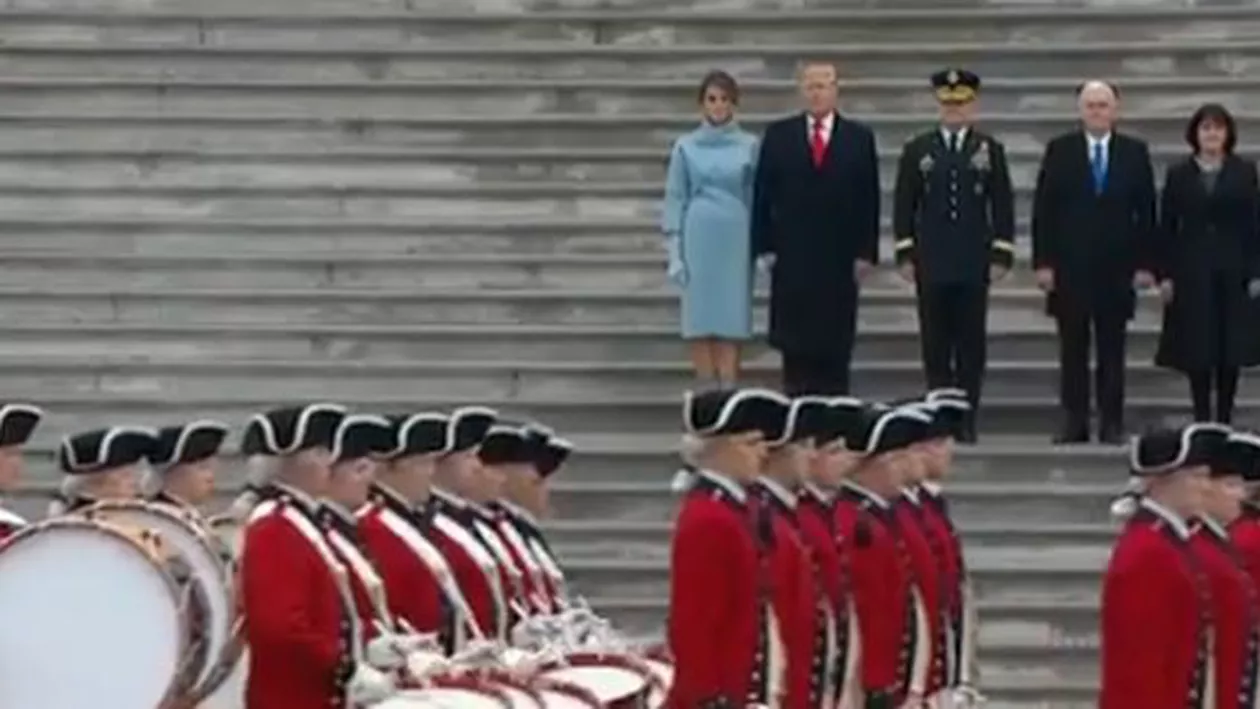Defilare militară impresionantă: Donald Trump a condus parada de învestire, de la Capitoliu spre Casa Albă (VIDEO)