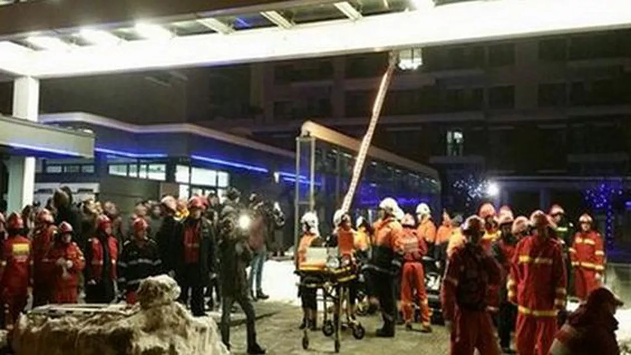 INCENDIU BAMBOO: EXISTĂ POSIBILITATEA CA MAI MULTE PERSOANE SĂ FI RĂMAS ÎN INTERIORUL CLUBULUI
