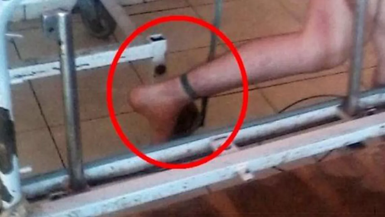 DEZVĂLUIRI ȘOCANTE: Pacienți de la un centru pentru boli psihice, legați cu chingi de TIR. Managerul susține că imaginile sunt TRUCATE (VIDEO)