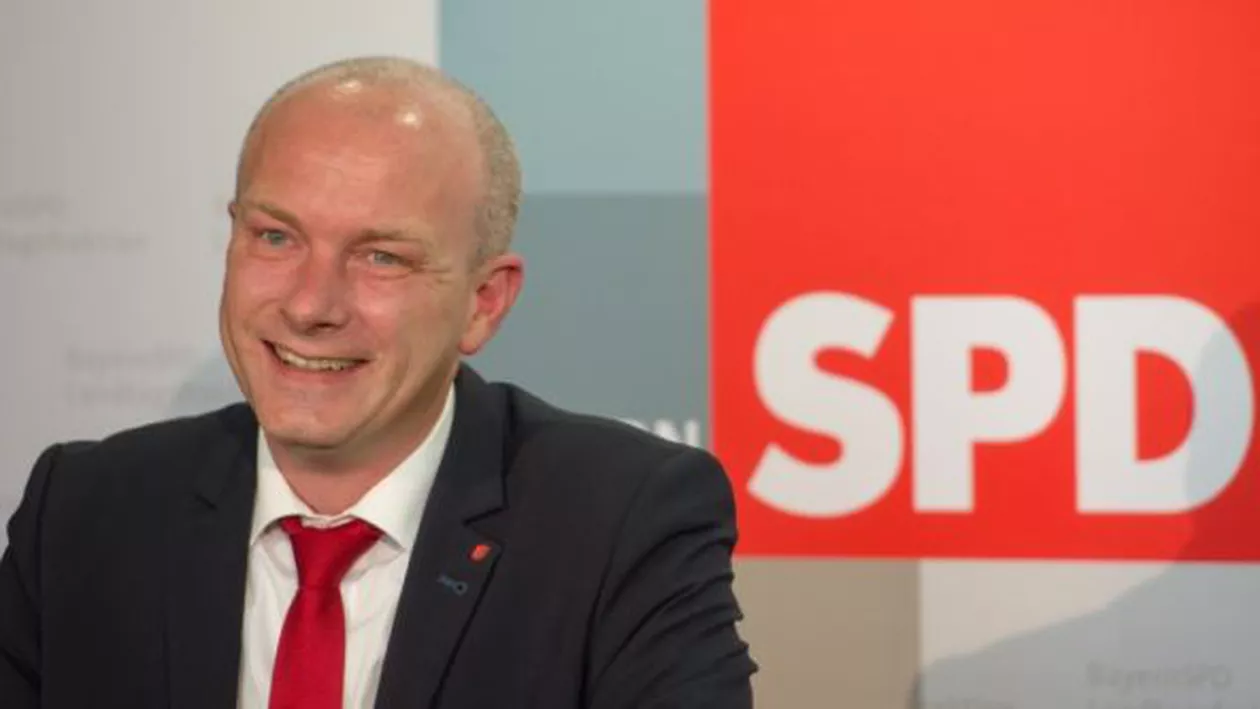 Nemții au importat MODELUL ROMÂNESC! PRIMAR din Bavaria în arest pentru MITĂ. Soția sa era casieră la partid unde primea SPONSORIZĂRI ILEGALE