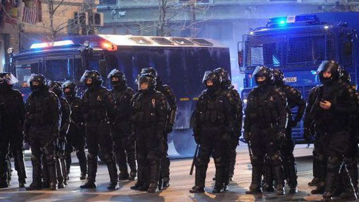 Jandarmeria, anunţ de ULTIMĂ ORĂ, după protestele din Piaţa Victoriei (VIDEO)
