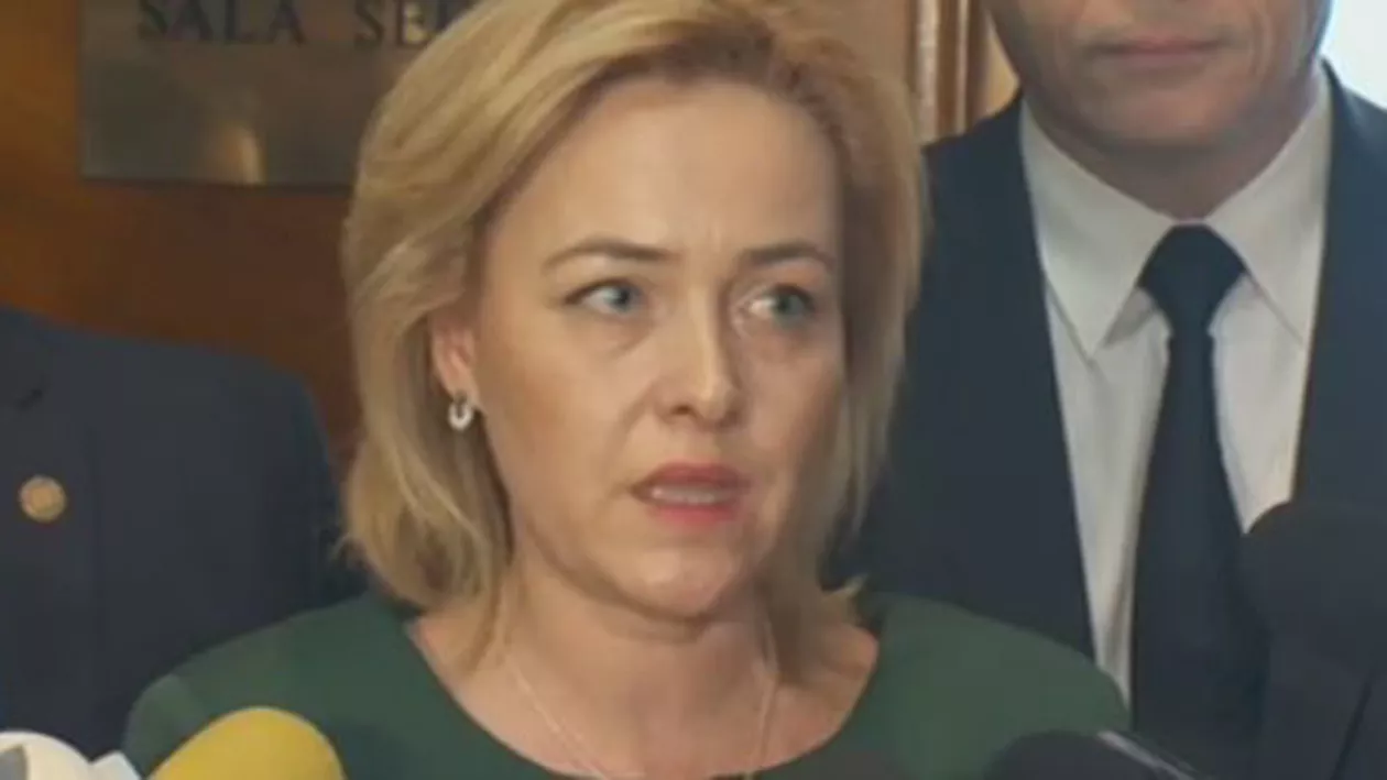 Ministrul de Interne: SRI nu m-a informat despre eventuale intenții de provocare din partea ultrașilor. Un secretar de stat a primit un SMS anonim (VIDEO)