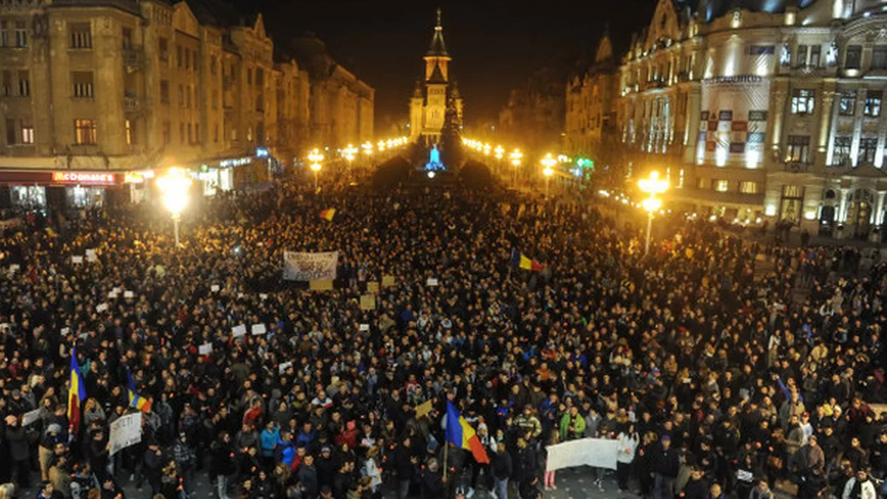 Povestea fantastică din spatele acestei imagini SIMBOL din Piața Victoriei: ÎMI VINE SĂ URLU (FOTO)
