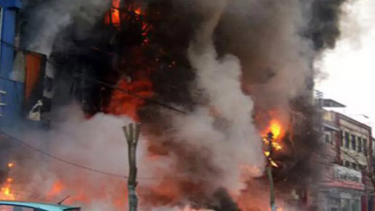 Incendiu PUTERNIC în China: 18 persoane au murit, iar 18 sunt rănite (VIDEO)