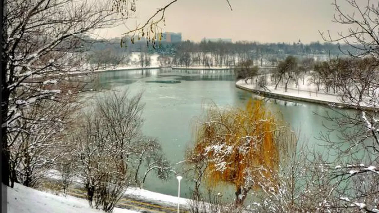 DESCOPERIRE ȘOCANTĂ în Parcul IOR din Capitală! O femeie a fost GĂSITĂ MOARTĂ sub zăpadă