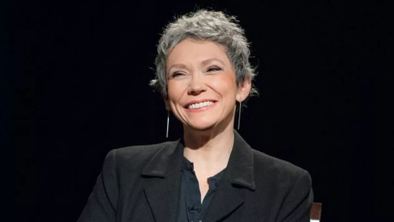 Oana Pellea cheamă lumea să iasă în continuare la proteste: "Un om stă la o răscruce. Poate să o ia spre nord, spre sud, spre est sau spre vest. Noi, încotro?"