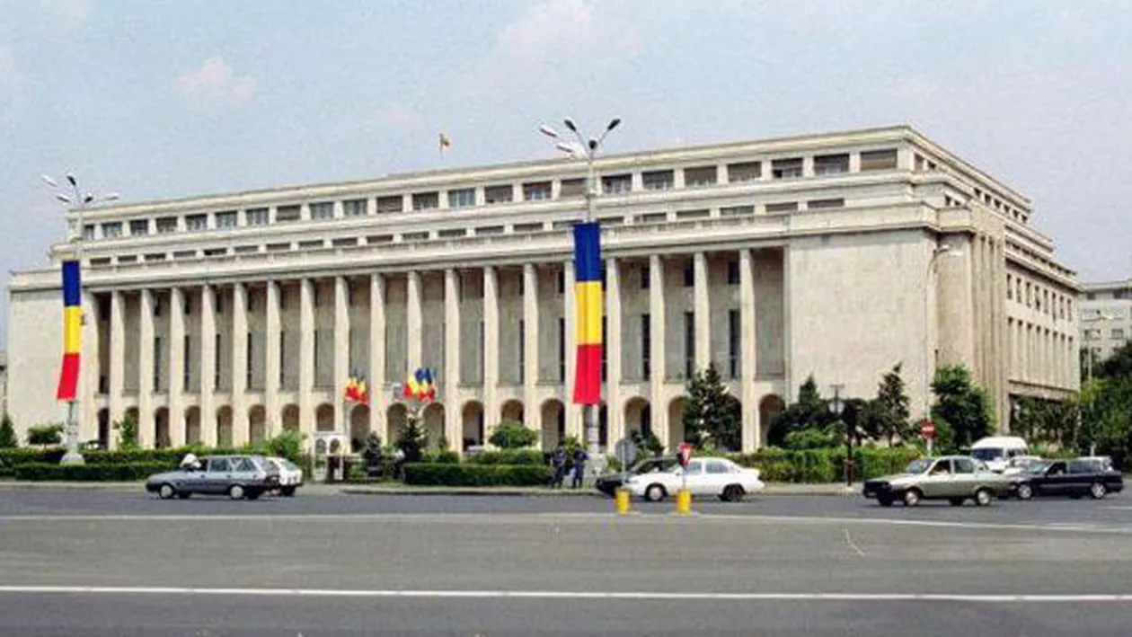 Misterele Palatului Victoriei: Ce secrete ascunde clădirea în cei 80 de ani de existență și ce demnitar a fost aproape să fie aruncat de la balcon (VIDEO)