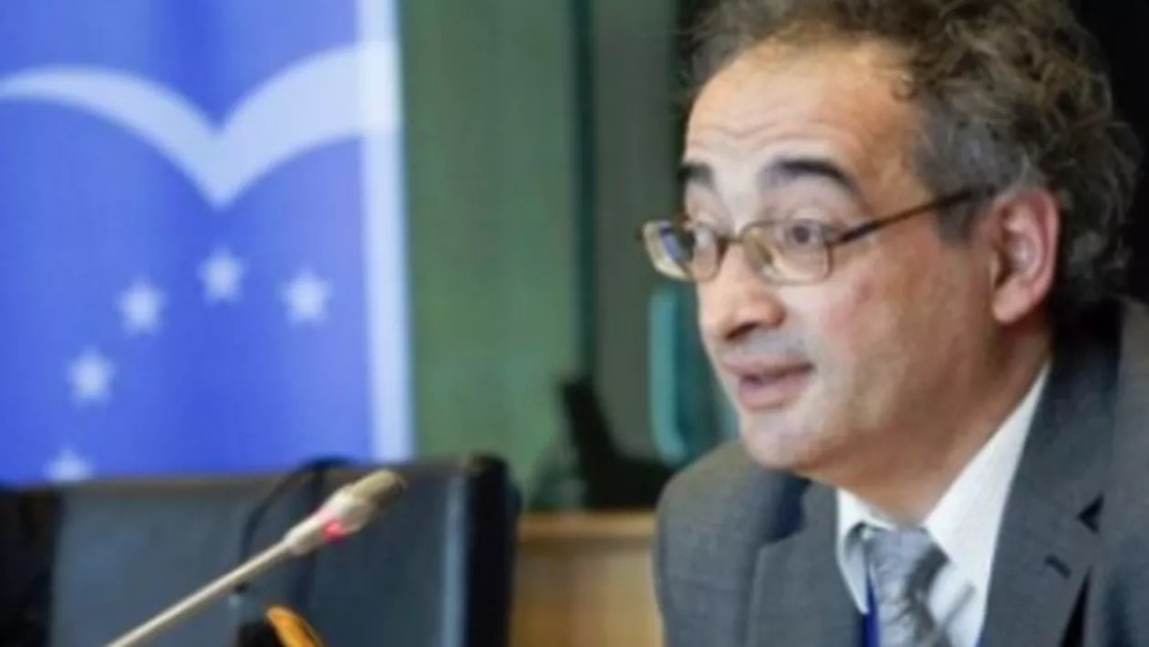 Traian Ungureanu: Dacă PSD nu şi-a pierdut minţile, debarcarea lui Dragnea trebuie făcută rapid. Curaj!