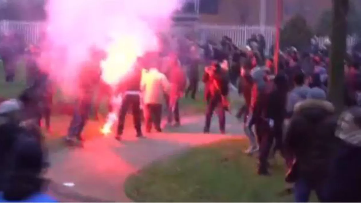 Noi revolte în periferia pariziană. Protestul RISCĂ să se extindă (VIDEO)