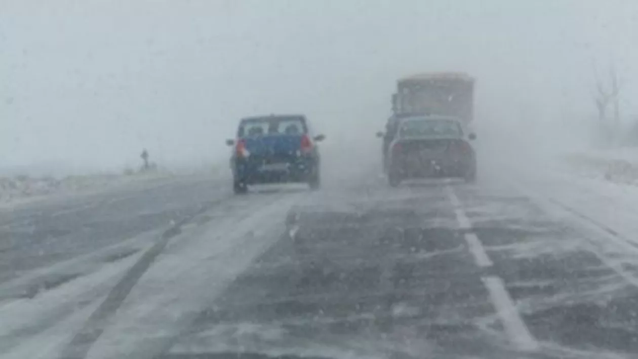 Informare meteo de vreme rea: Se anunță ploi, ninsori şi polei. Care sunt regiunile afectate 