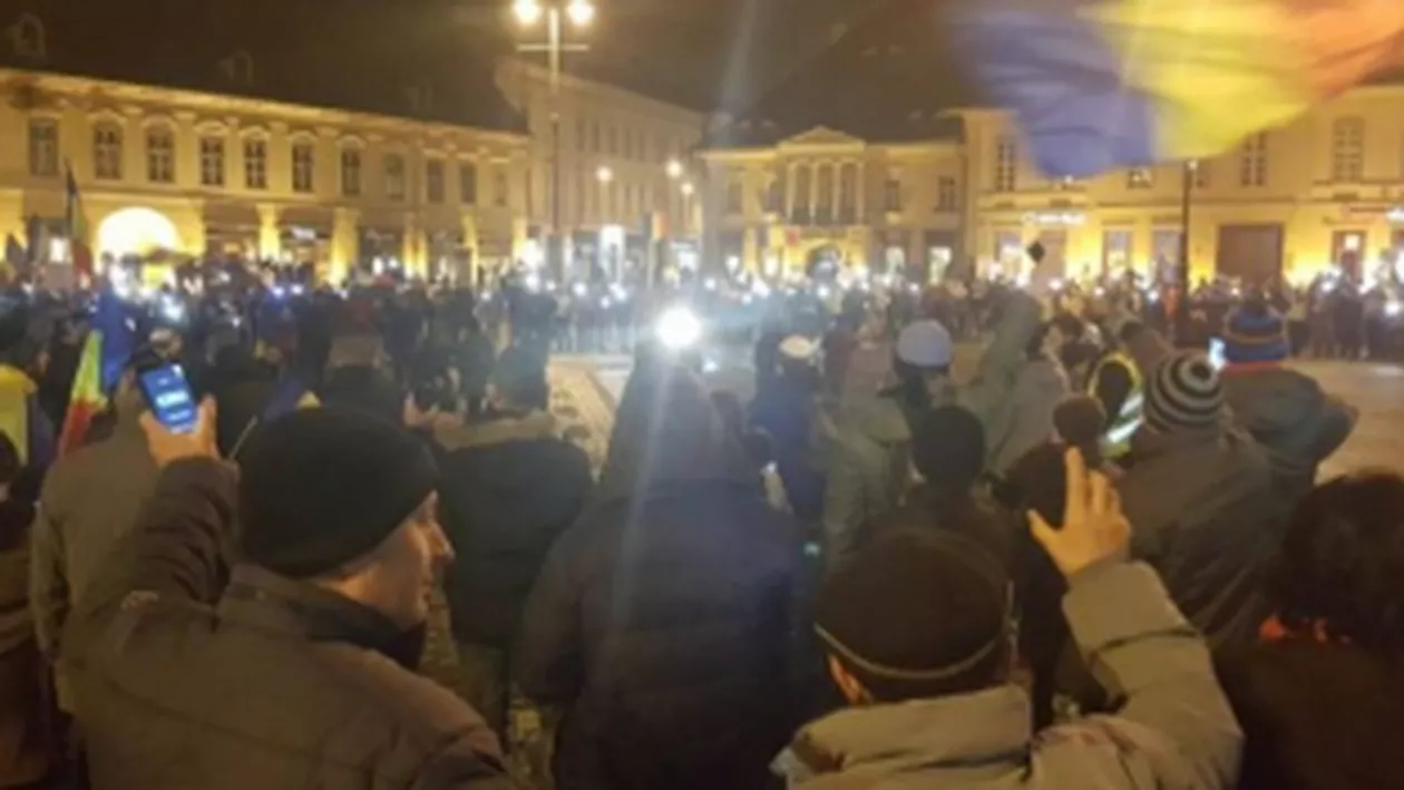 A 20-a zi de PROTESTE: 3.000 de MANIFESTANȚI în Cluj, sute în celelalte orașe importante