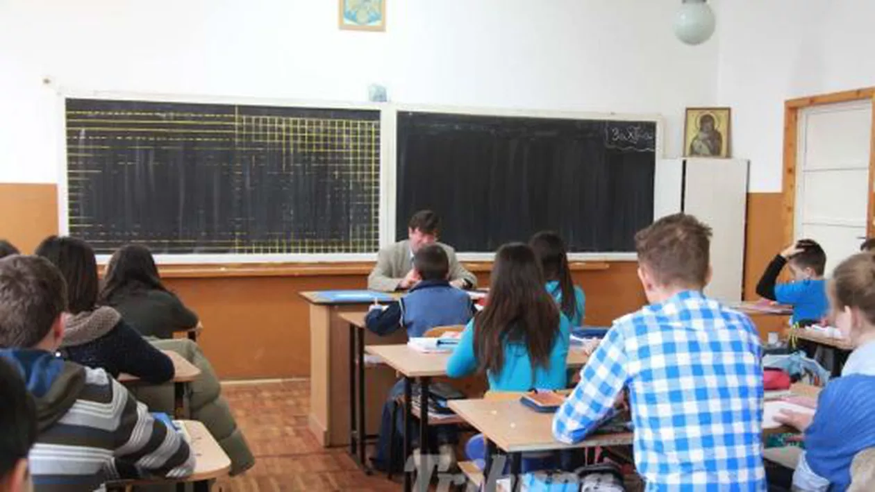 Salariile personalului nedidactic din sistemul de învățământ, majorate cu 20% prin OUG