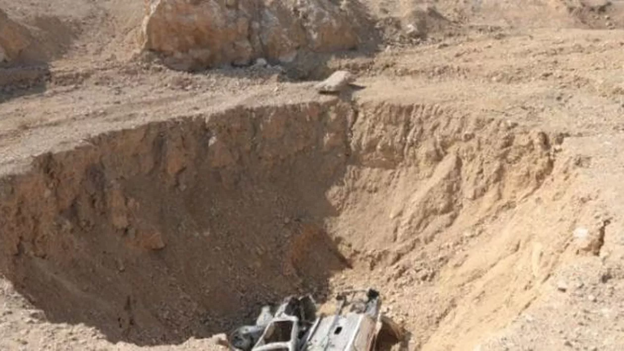 Ororile războiului. Gruparea Stat Islamic a aruncat 4.000 de cadavre în cea mai mare groapă comună din Irak