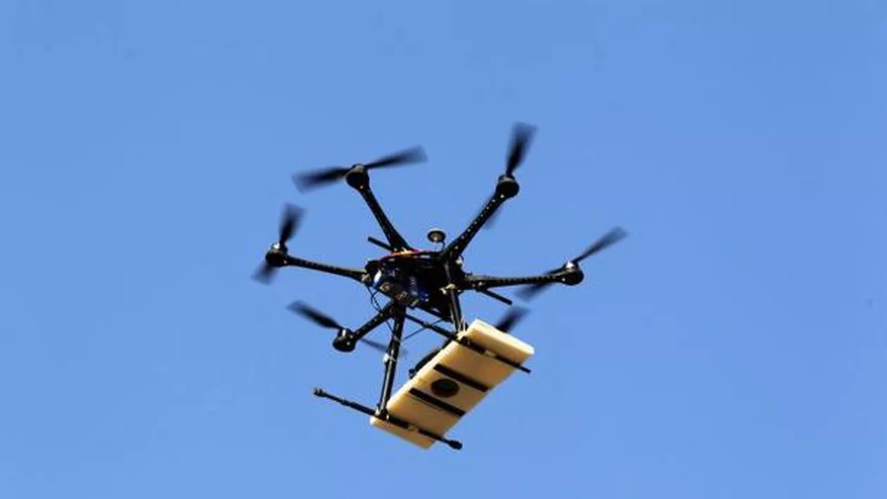 Descoperire șocantă: O dronă cu droguri a fost găsită deasupra penitenciarului din Mioveni (VIDEO)